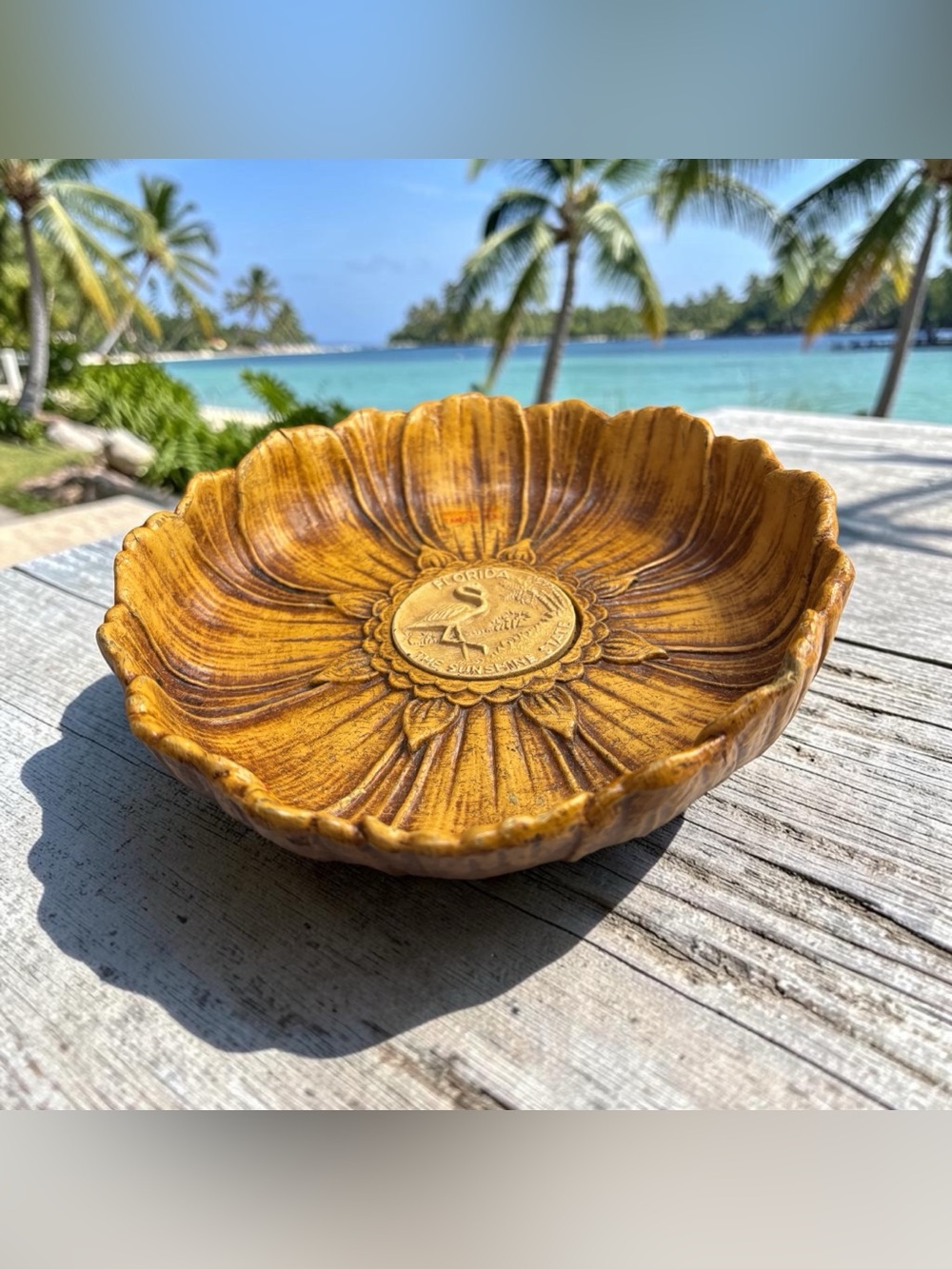 Vintage Florida Souvenir Bowl The Sunshine State Molded Resin Sunflower Shaped - Picture 1 of 10